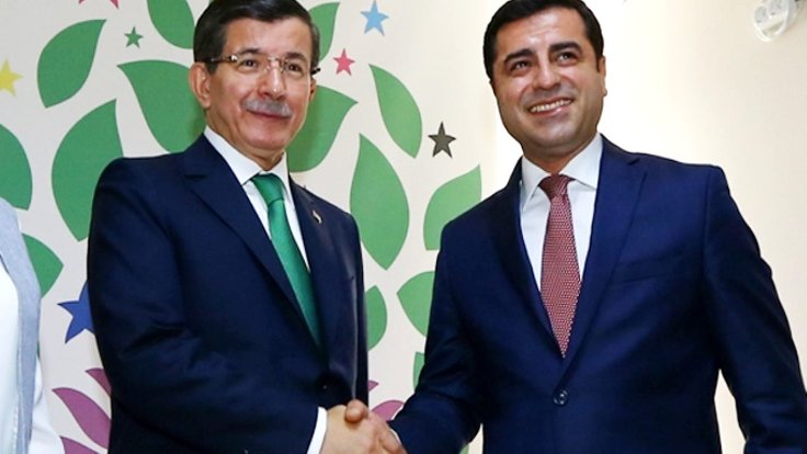 Ahmet Davutoğlu AK Parti'den istifa etti