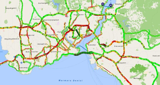 İStanbul'da deprem sonrası büyük panik! İşte İBB son dakika yol trafiği