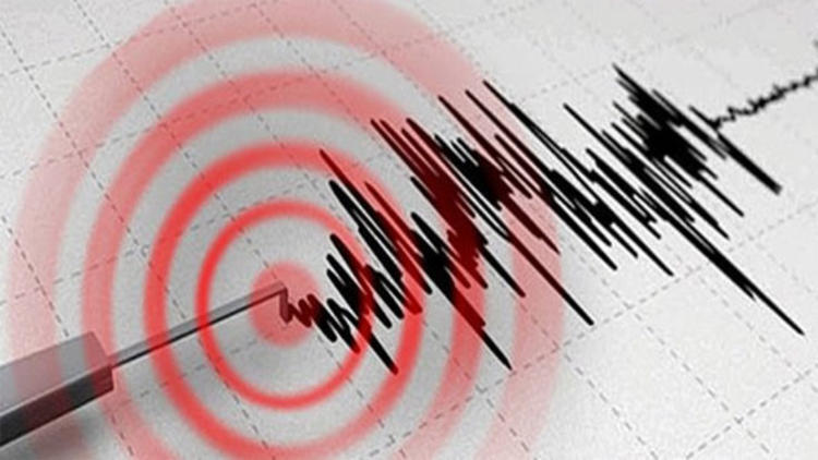 Çanakkale'de gece saatlerinde korkutan deprem!