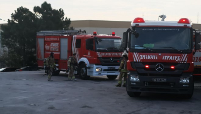 Tuzla'da fabrikada korkutan yangını! Maddi hasar var...