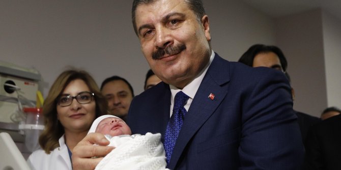 Ankara'da yeni yılın ilk bebeği doğdu (2)