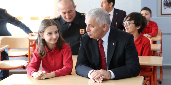 Tekirdağ'da 186 bin öğrenci karne aldı