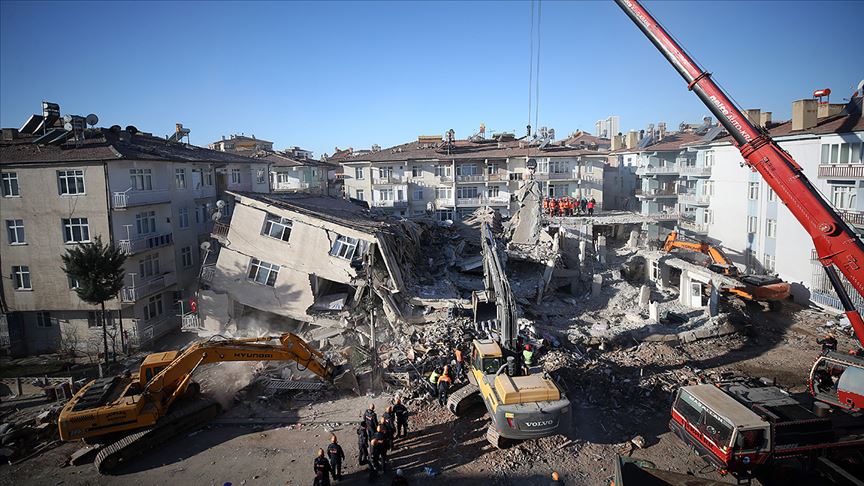 Elazığ'da hayatını kaybedenlerin sayısı 41 oldu