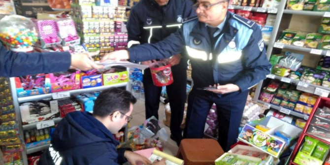 Okullar bölgesinde bulunan iş yerleri denetlendi