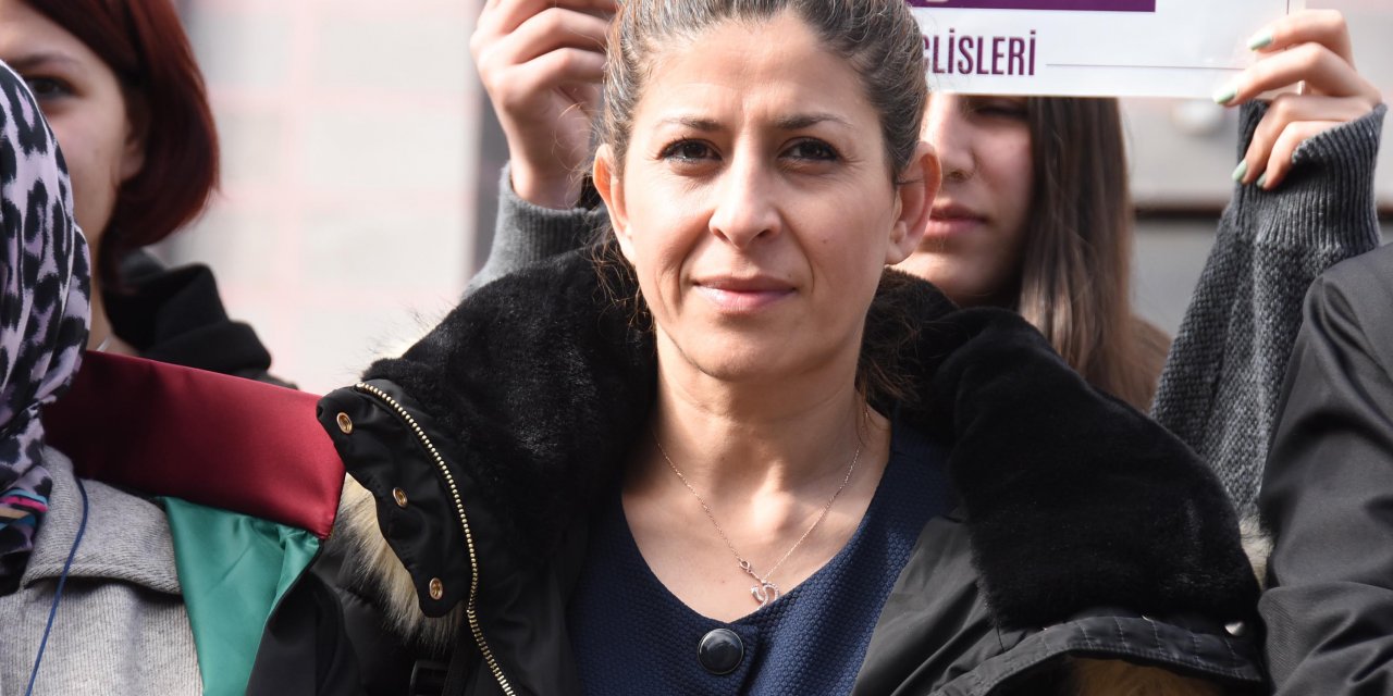 Eskişehir’de eşini 15 kez bıçaklayan sanığın mahkemesi Ağır Ceza’ya sevk edildi