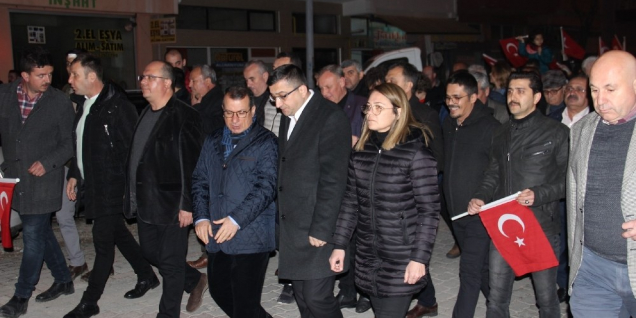 Çan’da İdlib Şehitleri için Mehmetçiğe saygı yürüyüşü