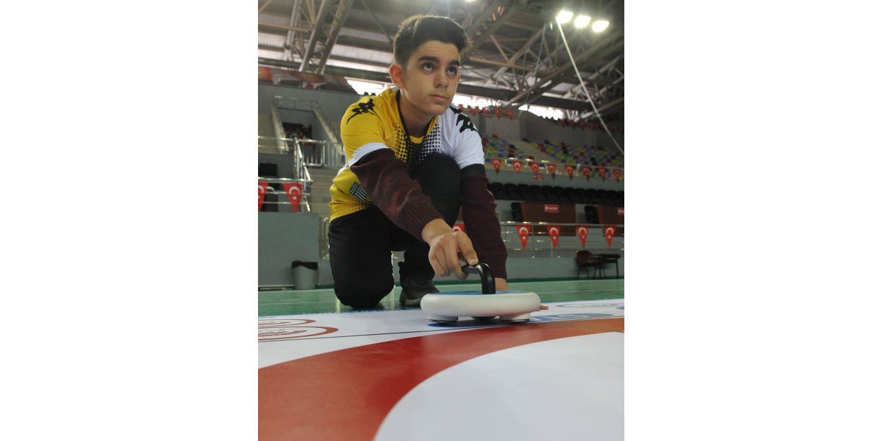 Trabzon'da curling'e ilgi artıyor