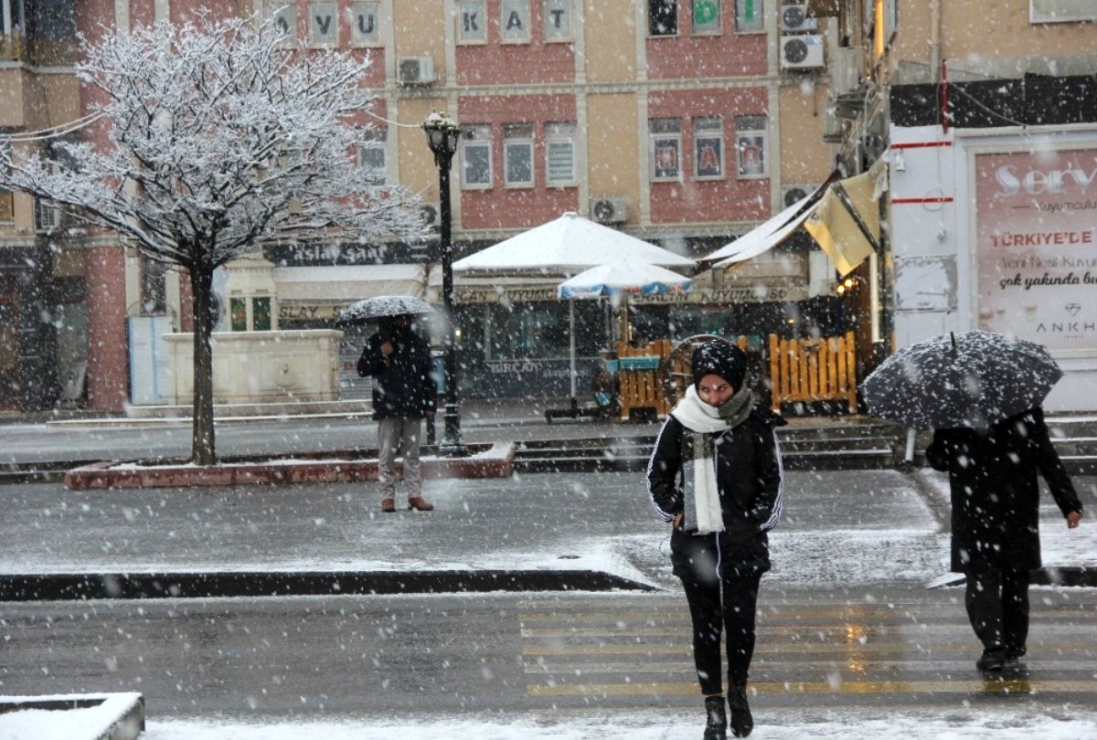 Meteoroloji o illeri uyardı: Yağmur ve kar etkili olacak