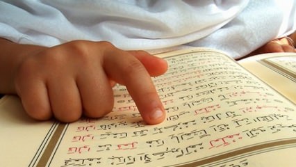 Rüyada AyetelKürsi Okuduğunu Görmek / Rüyada Ayetel Kürsi Okuduğunu Duymak Tabiri