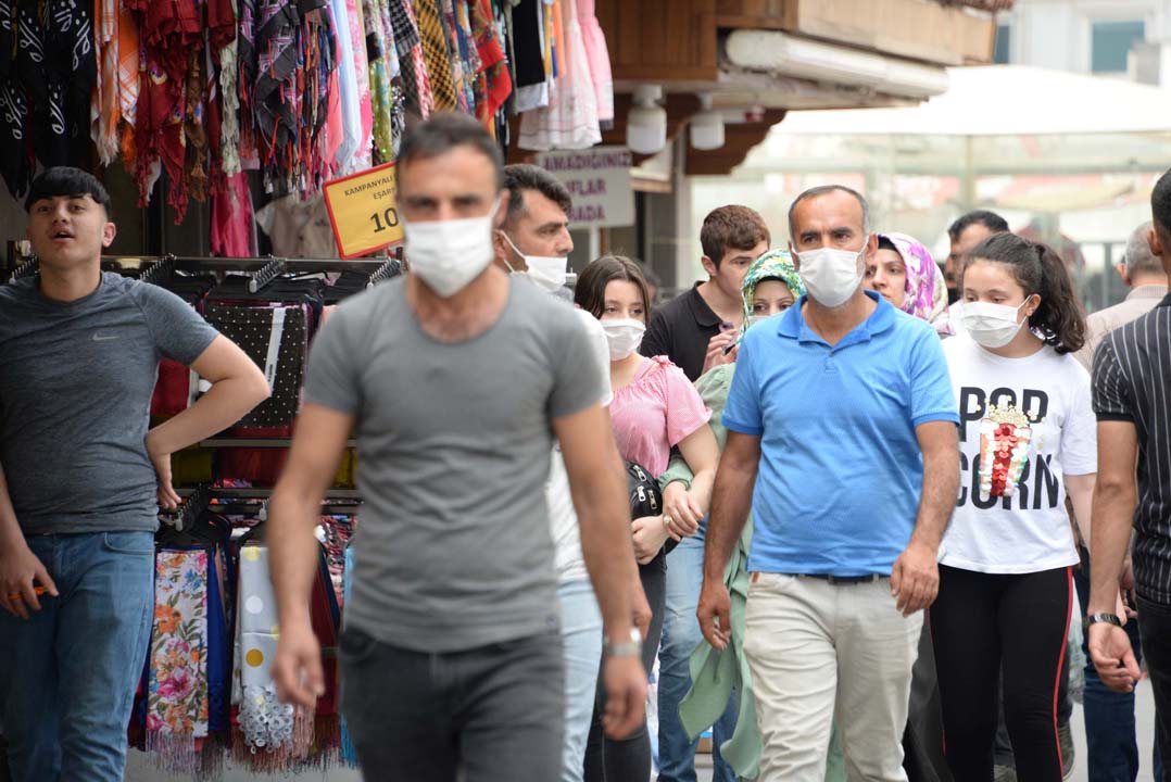 Diyarbakır'da ''ikinci dalga'' paniği! Vaka sayılarındaki artış durmuyor