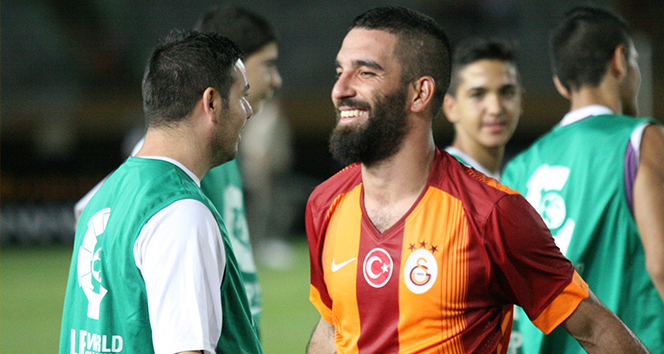 Galatasaray'da yeniden Arda Turan sesleri