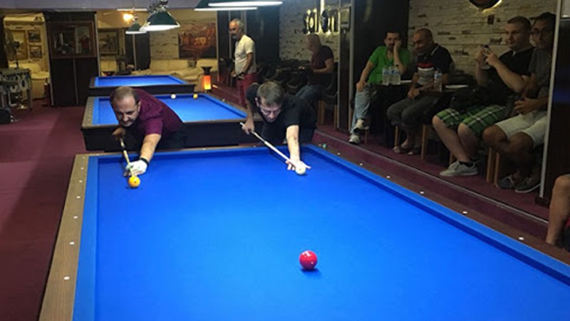 İzmir'da bilardo salonları açılıyor!