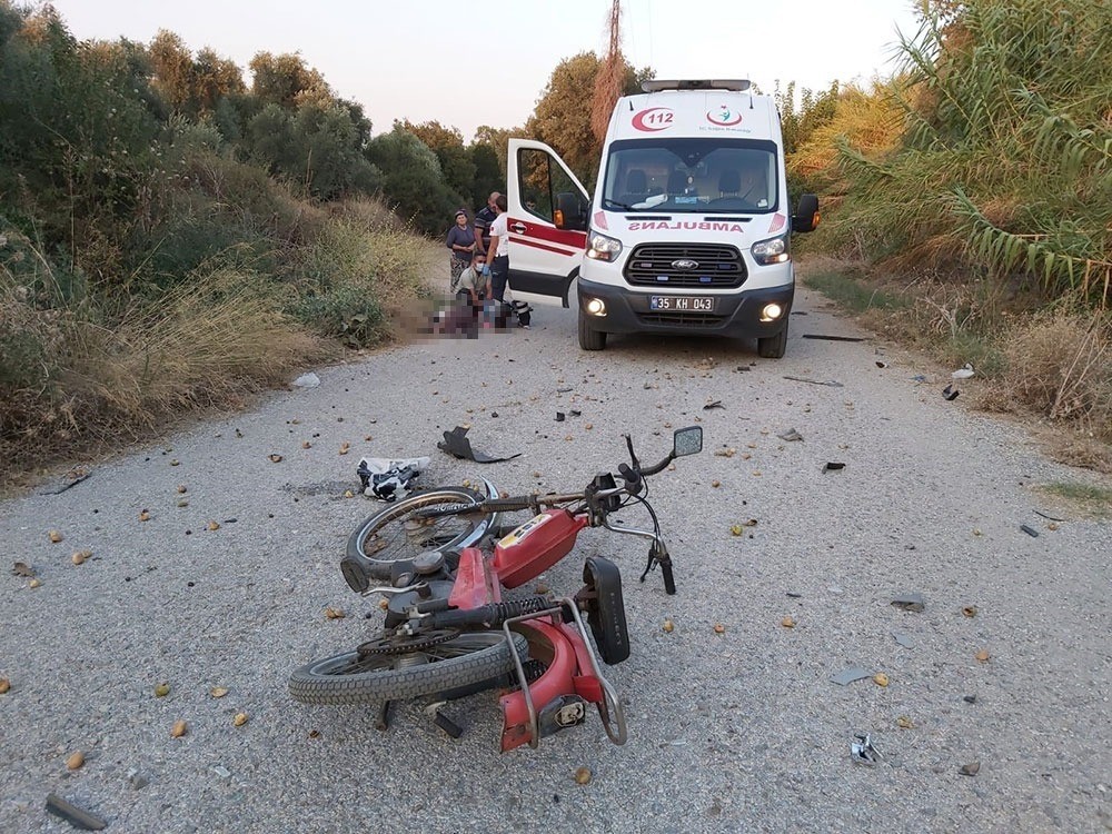 İzmir'de kaza: Otomobilin çarpıp kaçtığı motor sürücüsü öldü