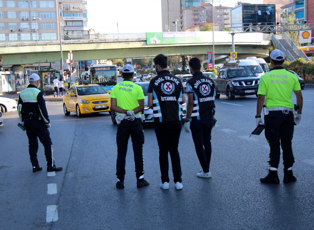 İstanbul toplu taşımalarında sabah denetimi