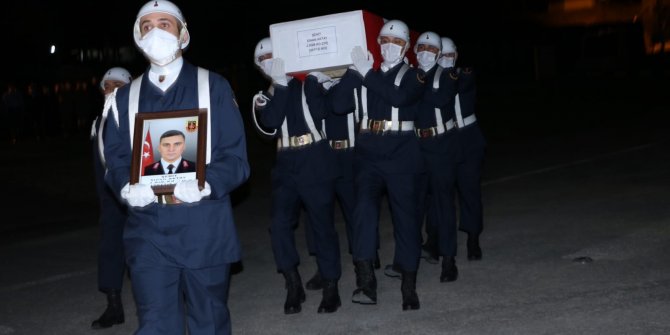 Şehit Astsubay Kıdemli Çavuş Sinan Aktay'ın naaşı törenle memleketine uğurlandı