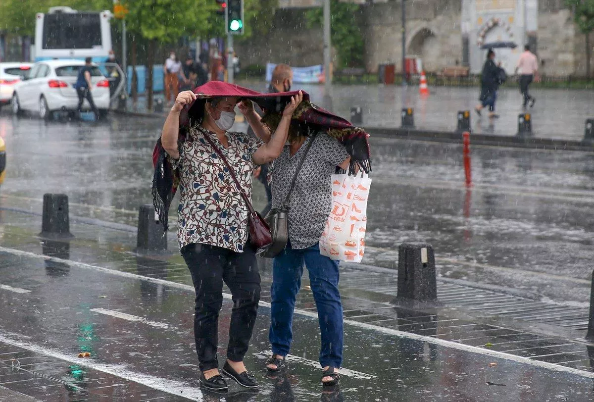 Meteoroloji uyardı: Kuzeyde sağanak, doğu illerinde kuvvetli rüzgar