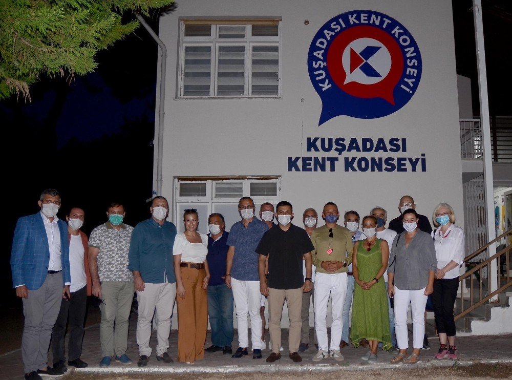 Kuşadası Belediye Başkanı Günel'den halk odaklı hizmet açıklaması