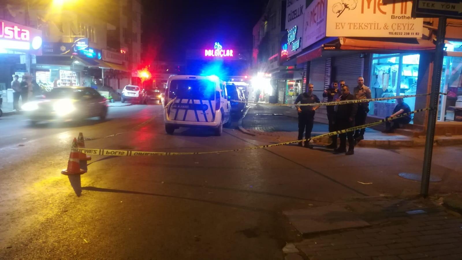 İzmir'de kavga: 1'i ağır 3 yaralı