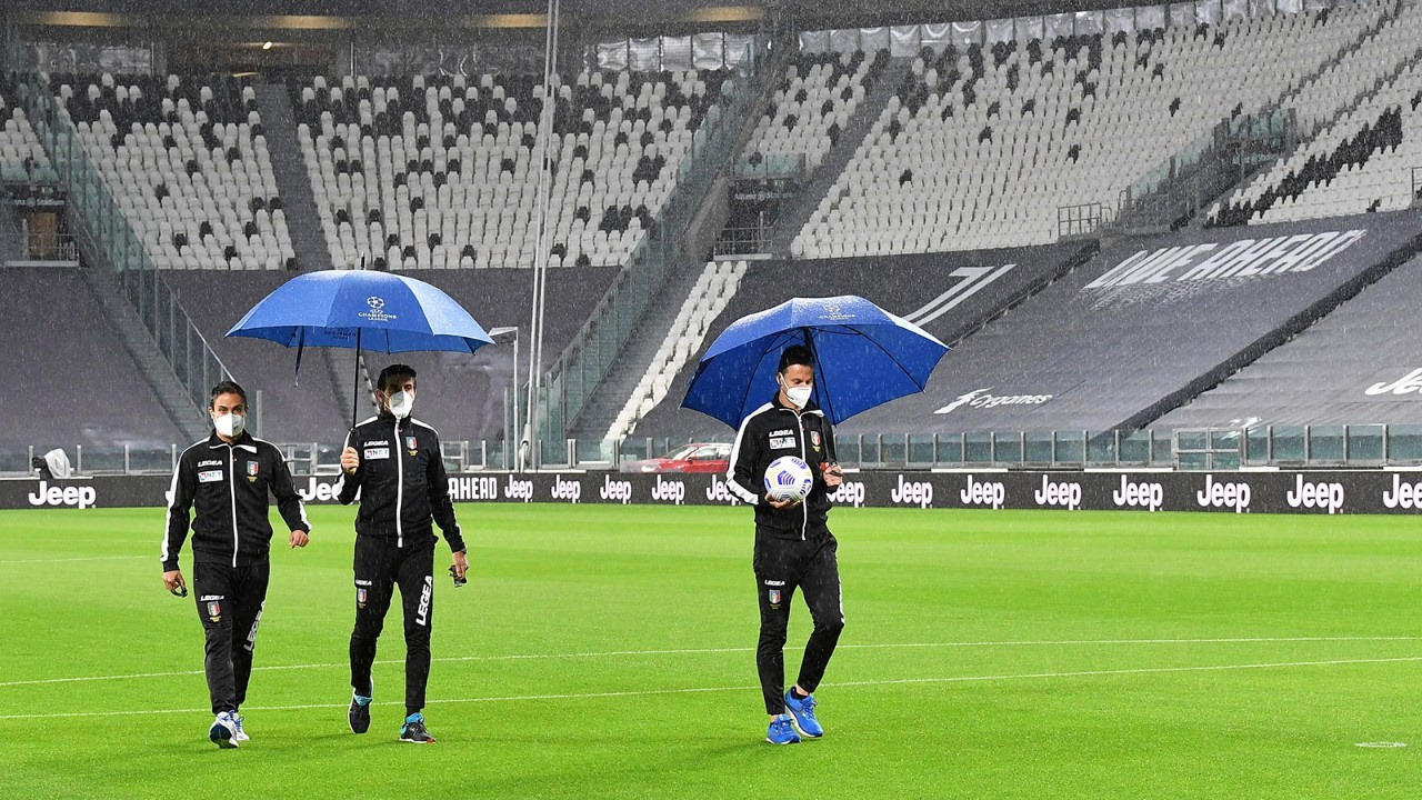 Koronavirüs salgını Juventus - Napoli maçını vurdu!