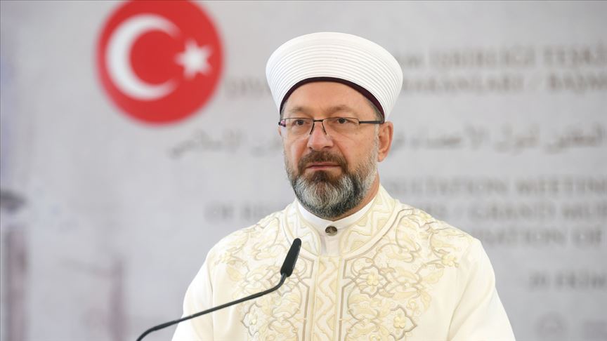 Diyanet İşleri Başkanı Erbaş'tan Dünya Engelliler Günü paylaşımı: Sizi seviyoruz