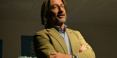 Ercüment Ovalı: Koronavirüse yakalandım, ürettiğim aşı virüsü 72 saatte yok etti