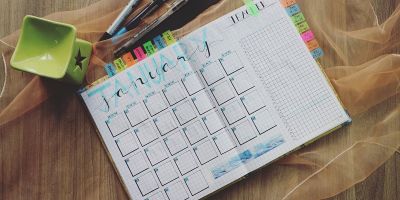 1 Ocak tatil mi ? Hangi gün? Ne zaman? 1 Ocak 2021 Cuma günü resmi tatil mi? 31 Aralık Perşembe kamu kurumları tatil mi?