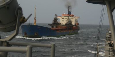 Beklenen haber geldi: Saldırıya uğrayan gemi Gabon'a demir attı!