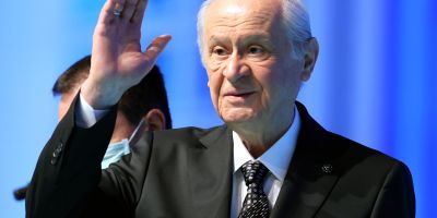 Son dakika... MHP Genel Başkanını seçti: Devlet Bahçeli aldığı bin 277 oyla yeniden seçildi