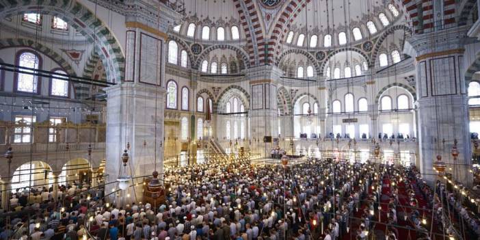 Kadir gecesi ne zaman 2021? Kadir gecesi Ramazan ayının kaçıncı günüdür, gecesidir? Kaçıncı güne denk gelir?