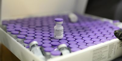 SON DAKİKA! Sağlık Bakanlığından BioNTech açıklaması: 2,8 milyon doz aşı depolarda!