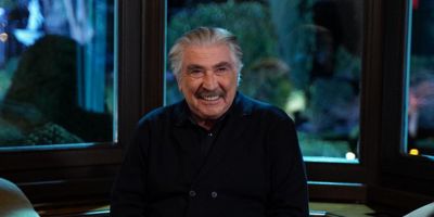 Yasak Elma bugünkü yeni bölüm FOX Canlı İzle | FOX Canlı İzle linki YOUTUBE