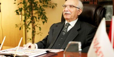 Yeni Asya gazetesinin sahibi Mehmet Kutlular kimdir? Nereli? Mehmet Kutlular öldü mü? Kaç yaşında, neden öldü?