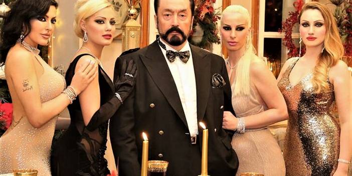 Adnan Oktar'ın, bin 75 yıl kalacağı cezaevindeki son hali paylaşıldı! "Hayko Cepkin'e dönmüş!"