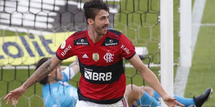 Gustavo Henrique kimdir? Kaç yaşında? Nereli? Hangi mevkide oynuyor? Hangi takımlarda oynadı?