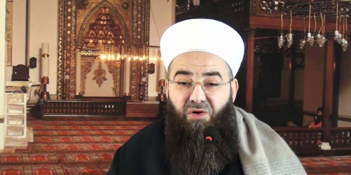 Cübbeli Ahmet Hoca'dan son nefesini verecek kişiye yapılanlar için çarpıcı ifadeler: "Ölüyorsun bak gavur mu gideceksin? Böyle hareketler çok yanlış"