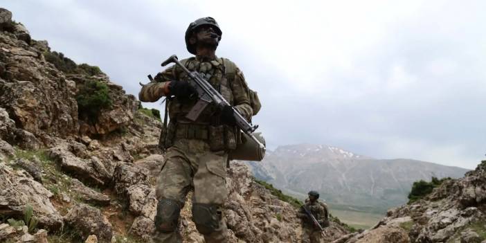 Milli Savunma Bakanlığı duyurdu! Pençe-Kilit ve Pençe-Kaplan operasyon bölgelerinde tespit edilen 5 PKK’lı terörist etkisiz hale getirildi!