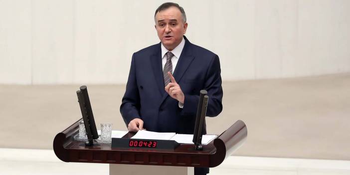 Siyasetin dili sertleşti! MHP'li Erkan Akçay'dan altılı masaya zehir zemberek sözler: Hem gevşeksiniz hem yuvarlaksınız, millet sizin neyinize itibar etsin