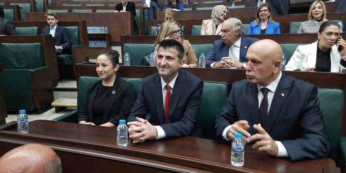 Cumhurbaşkanı Erdoğan rozetini taktı! AK Parti'ye katılan Mehmet Ali Çelebi'den ilk açıklama: Türkiye Yüzyılı mücadelesinde yanınızdayım