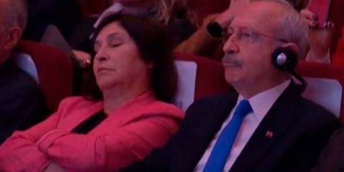 CHP'nin İkinci Yüzyıla Çağrı toplantısında dikkat çeken görüntü! Selvi Kılıçdaroğlu uyuyakaldı