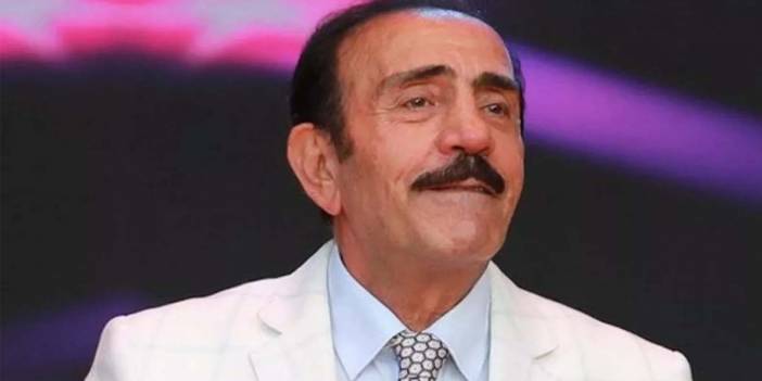 Şarkıcı Mustafa Keser dengesini kaybetti! Depremzedelere moral eğlencesinde başına gelmeyen kalmadı!