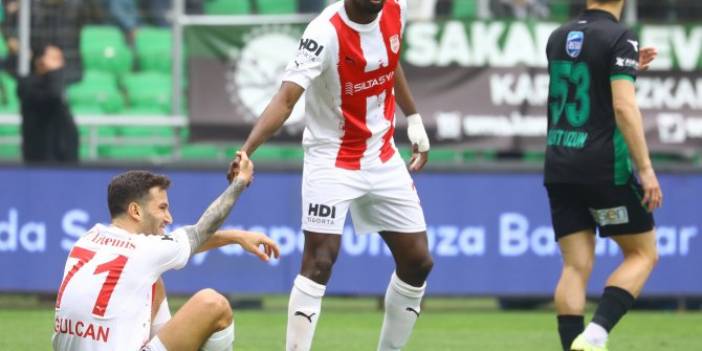 Pendikspor, Sakaryaspor'a 3- 2 yenilerek Süper Lig hayallerini Playof'a bıraktı