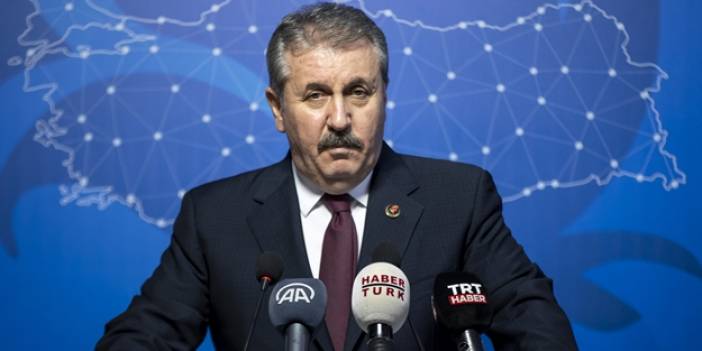 BBP Genel Başkanı Mustafa Destici, "14 Mayıs'ta Türkiye'yi bölmeye kalkanlara ders vereceğiz"