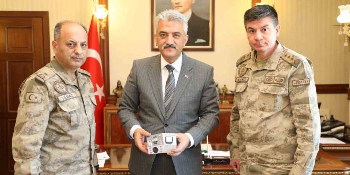 Engelli vatandaşlara akıllı saat projesi! Hediye edilen akıllı saat ile kaybolan vatandaşlara hızlıca ulaşılacak