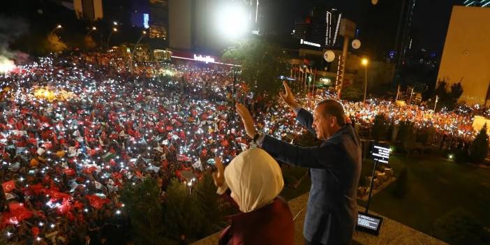 AK Parti Genel Merkezi Balkon konuşması için hazır!