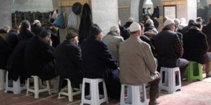 Oturarak Namaz Kılınır Mı? Oturarak Namaz Nasıl Kılınır?