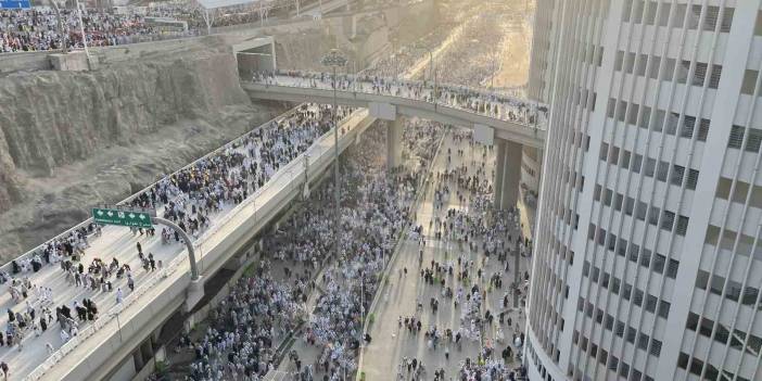 Hacıların dönüşü başladı! Milyonlar evine dönüyor!