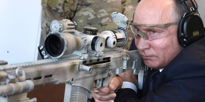 Vladimir Putin talimatı verdi! O ismin kalemi kırıldı!