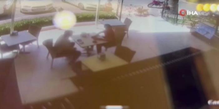 İzmir’de vahşet: Köpeği tekmeleyerek öldürdü, Bu görüntüler Türkiye'yi ayağa kaldırdı!