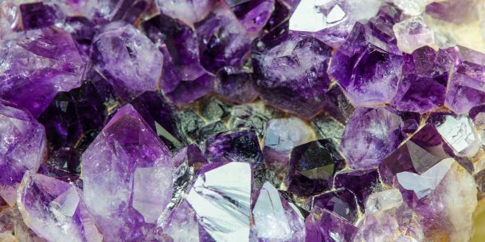 Ametist Taşı Faydaları Nelerdir? İşte Ametist Taşı Özellikleri