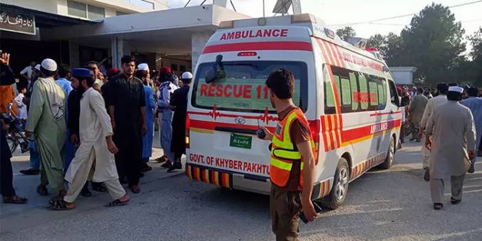 Pakistan'da İslam Uleması Cemiyeti (JUI-F) Partisinin kongresine saldırı: Onlarca ölü ve yaralı var